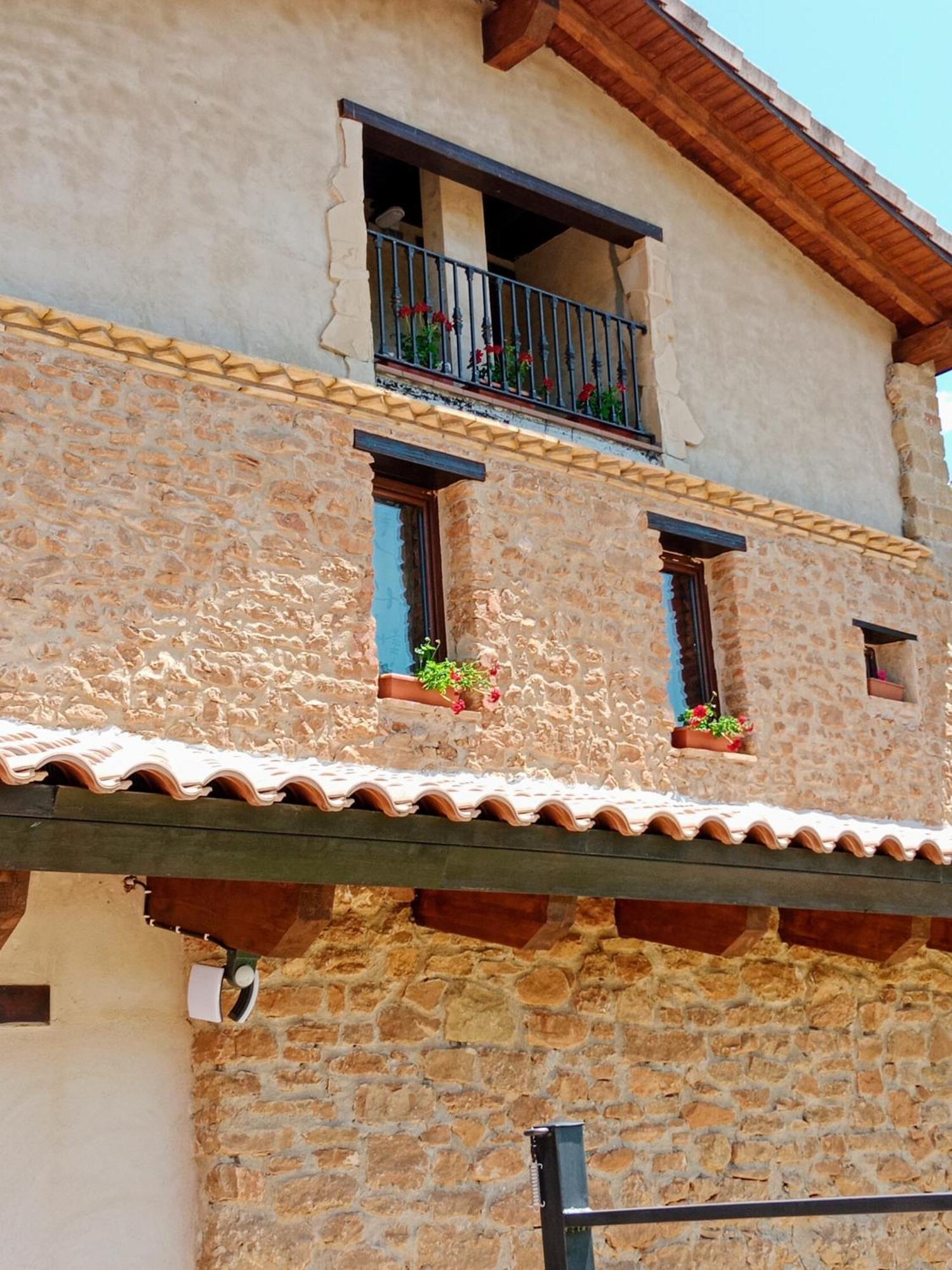 Villa Casa Jeronimo Loporzano Exterior foto